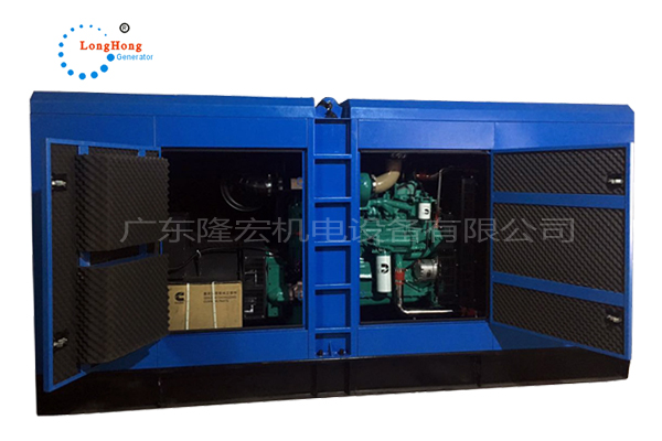560KW（700KVA）低噪音柴油發(fā)電機(jī)組 濰柴動力 Silent generator